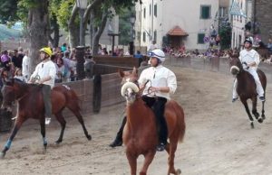 Castel del Piano. Palio: oggi le batterie, la scelta e il sorteggio dei barberi; poi le monte