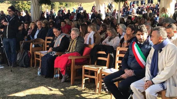 Buddismo, seguaci da tutto il mondo per il funerale di Norbu sull'Amiata