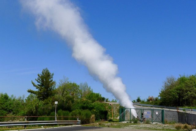 Porte aperte per la geotermia di Larderello agli ambasciatori di Cile, Perù e Guatemala in Italia