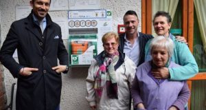 Piancastagnaio. Da Banca Tema un defibrillatore per la Casa della Resurrezione di Don Zelio