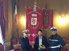 Sull’auto dei vigili un defibrillatore salvavita