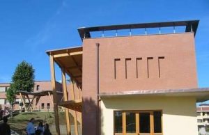La nuova primaria costruita con tecnologie all’avanguardia: bioedilizia, geotermia e multimediale