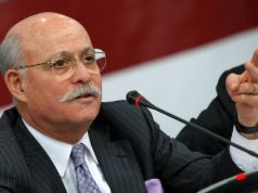 Energia, Rifkin: “Sole, vento, geotermia e rifiuti sono il futuro”