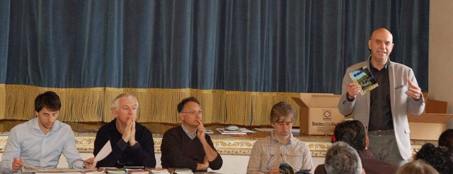 Il turismo corre lungo i sentieri