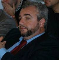 Auto elettriche, c’è il punto ricarica