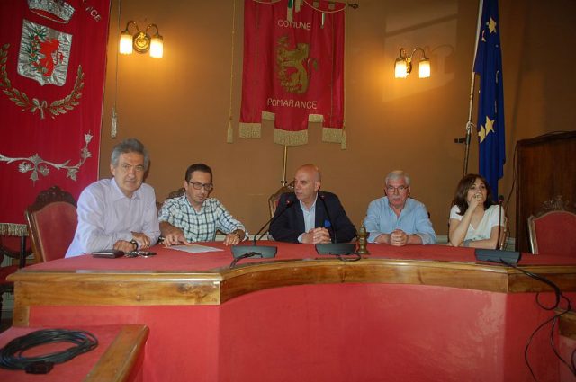 Acqua calda con il vapore anche in estate