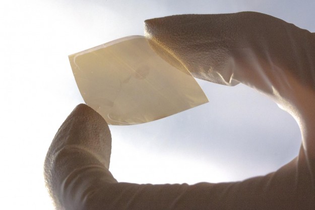 Catturare il Sole nell’idrogeno: COCHALPEC tenta la via low cost