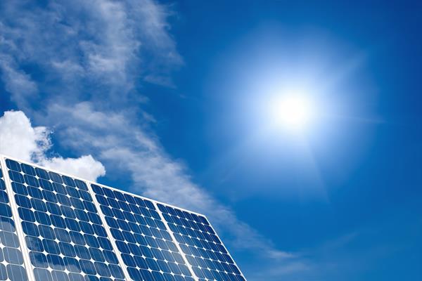 Fotovoltaico: caldo record, ma si produce meno energia