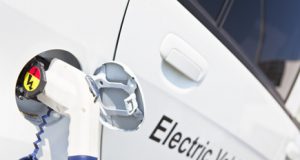 Lombardia e Toscana: Auto elettriche, le regioni vanno a caccia di progetti