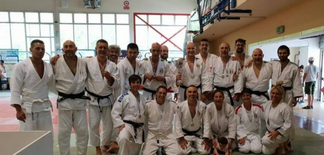 Piancastagnaio. Ancora prove egregie per gli atleti del JKA. Cristina Magini torna e vince. La Zamperini cintura nera.