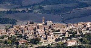 Radicondoli: Teatro al centro di aggregazione
