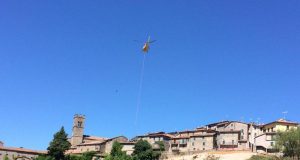 Santa Fiora: Continuano i lavori alle mura laviche