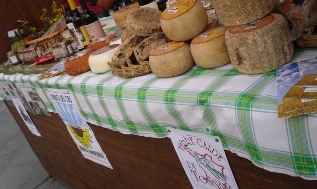 Pomarance e Montecastelli, un’estate in piazza per la Toscana del cibo a energie rinnovabili