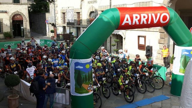 Turismo a Santa Fiora: Mountain bike: bene la prima edizione della granfondo del Cinabro