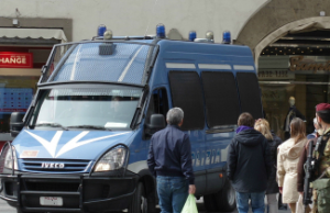 Criminalità: reati in calo, i toscani denunciano di più e si sentono più sicuri