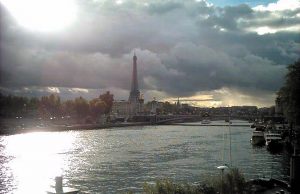 Parigi: turbine idroeoliche sotto i ponti per sfruttare l’energia della Senna