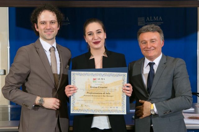 Una pomarancina esperta di sala, bar e sommellerie
