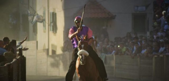 Castel del Piano. La Contrada del Borgo vince il Palio del cinquantenario