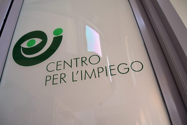 Lavoro, Toscana: Giovanisì, informazioni nei centri per l'impiego.