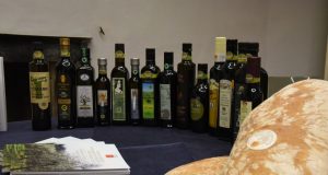 Agricoltura, Toscana: Selezione 2017: i 12 oli extravergine toscani che hanno ricevuto la menzione speciale