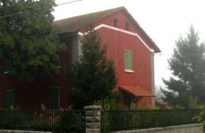 Toscana: Undici immobili all’asta il 25 maggio: case cantoniere, una colonica, appartamenti e un fondo
