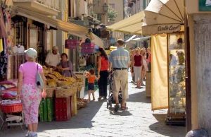 Riqualificazione Centri commerciali naturali, l’8 aprile apre bando per Comuni Aree Interne