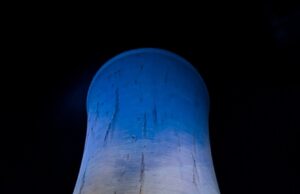 La centrale geotermica di Monterotondo Marittimo si illumina per la primavera